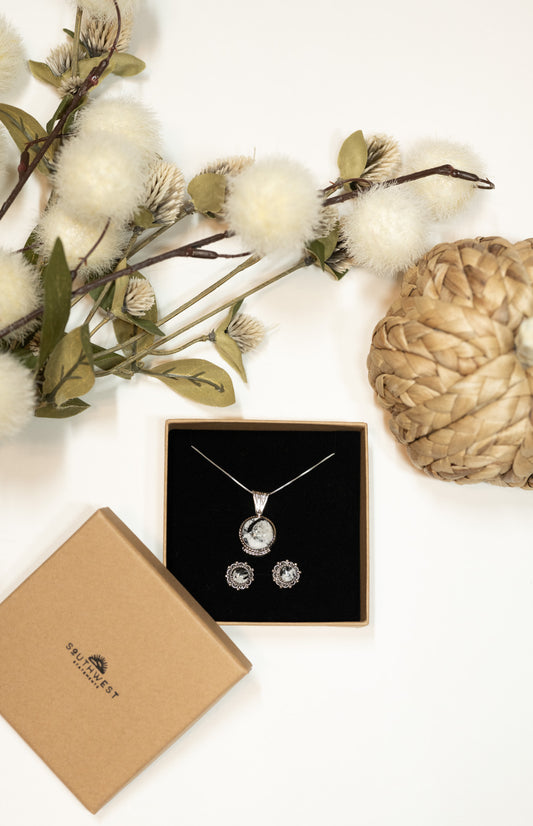 White Buffalo Pendant Necklace and Stud Earring Gift Set