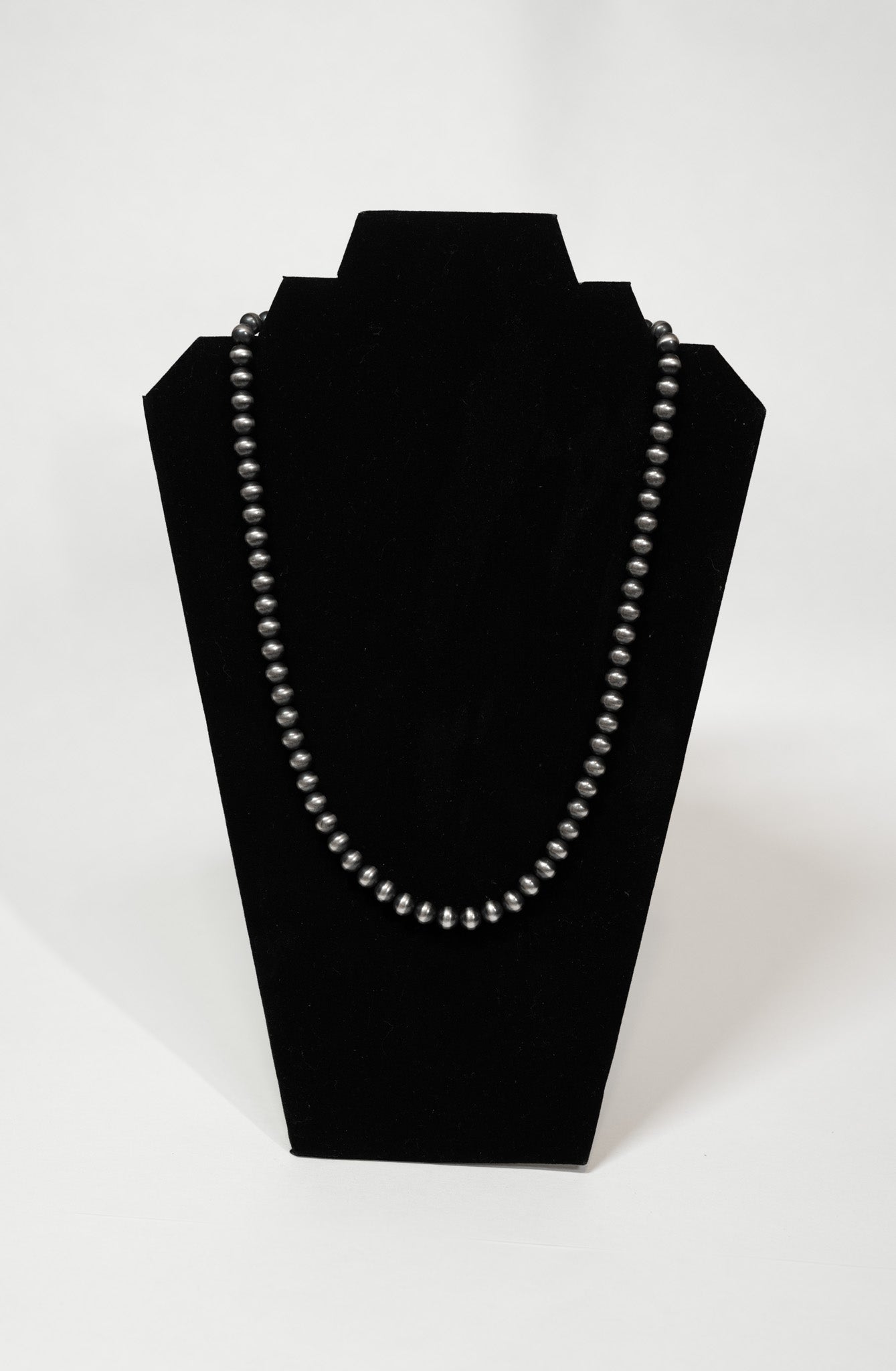 Navajo Pearl Necklace 8 MM | 24"