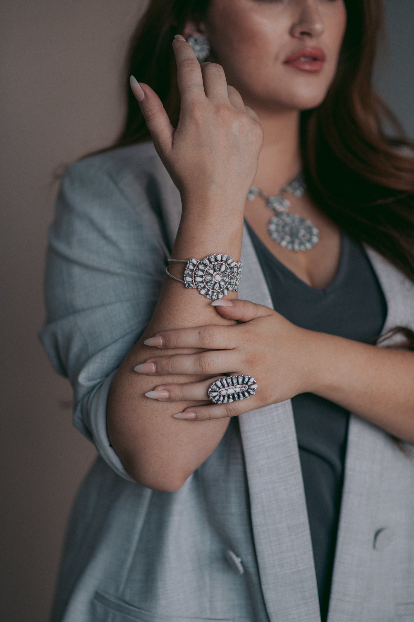 White Buffalo Cluster Ring (Size 8)